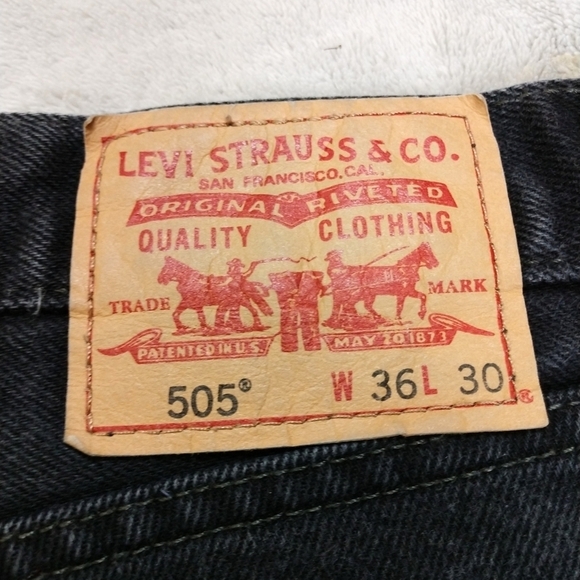 Levi's 505 Black Men's Regular Fit Straight Leg Jeans Sz 36x30 - Picture 13 of 14